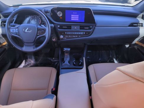 Certified 2025 Lexus ES 350 image 44