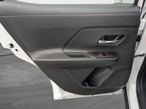 New 2026 Nissan Kicks SV w/ SV Premium Package FWD image 23