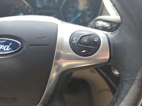 Used 2015 Ford Escape Titanium FWD image 17