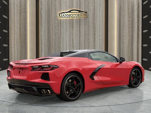Used 2021 Chevrolet Corvette Stingray Premium Conv w/ Z51 Performance Package RWD image 9
