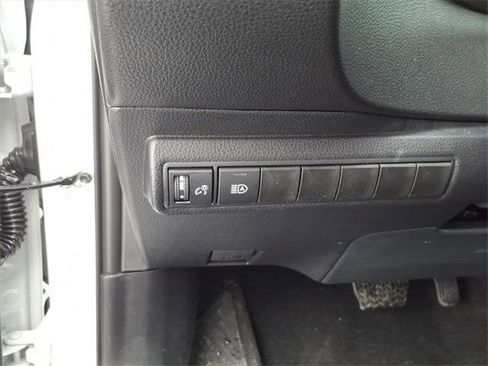 Certified 2026 Toyota Corolla SE image 13