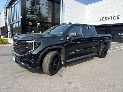 Used 2025 GMC Sierra 1500 Elevation