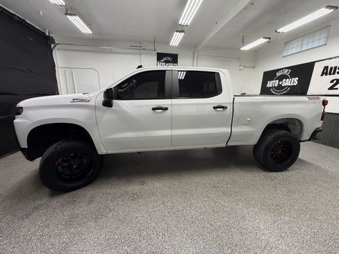 Used 2019 Chevrolet Silverado 1500 LT Trail Boss AWD/4WD image 7