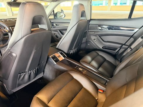 Used 2014 Porsche Panamera S RWD image 14