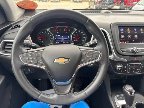 Used 2020 Chevrolet Equinox LT AWD/4WD image 12