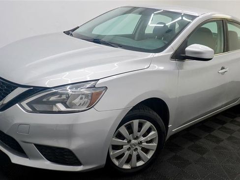 Used 2017 Nissan Sentra S FWD image 2
