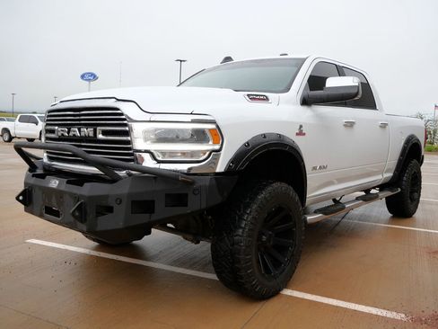 Used 2022 RAM 2500 Laramie AWD/4WD image 5