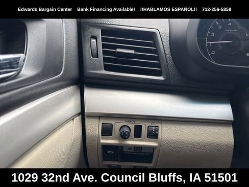 Used 2012 Subaru Legacy 2.5i Premium AWD/4WD image 23