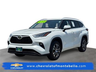 Used 2023 Toyota Highlander XLE