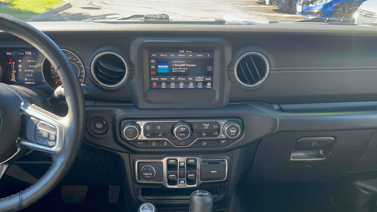 Used 2018 Jeep Wrangler Unlimited Sahara w/ Dual Top Group AWD/4WD image 19