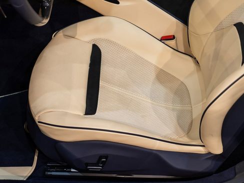 Certified 2024 Ferrari Roma Spider image 27