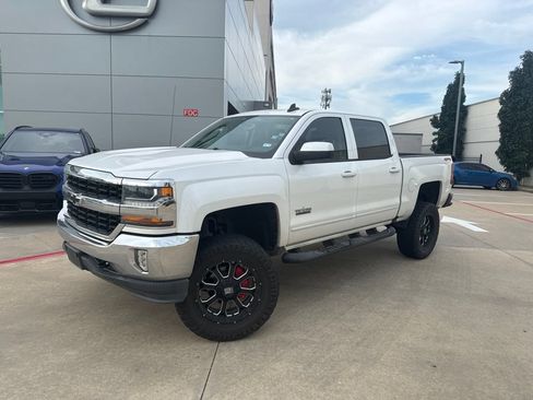 Used 2018 Chevrolet Silverado 1500 LT w/ Texas Edition AWD/4WD image 1