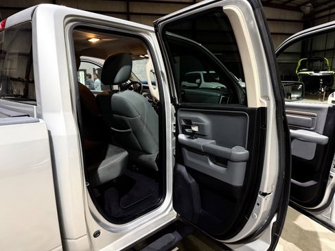 Used 2013 RAM 1500 Classic SLT w/ Big Horn Equipment Group AWD/4WD image 20