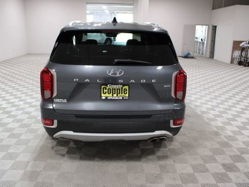 Used 2022 Hyundai Palisade SEL w/ 8P Bench Seat Package image 6