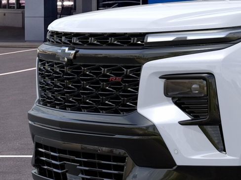 New 2026 Chevrolet Traverse RS w/ LPO, Floor Liner Package AWD/4WD image 13