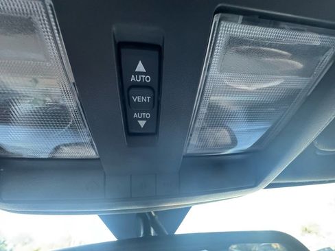 Used 2010 Dodge Challenger SRT8 w/ SRT Option Group II image 20