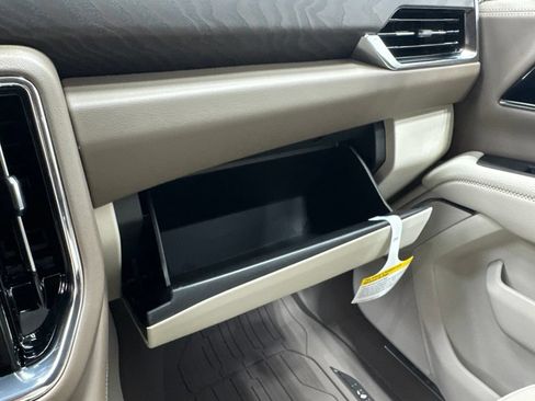 New 2026 GMC Yukon Denali w/ Denali Reserve Package RWD image 21