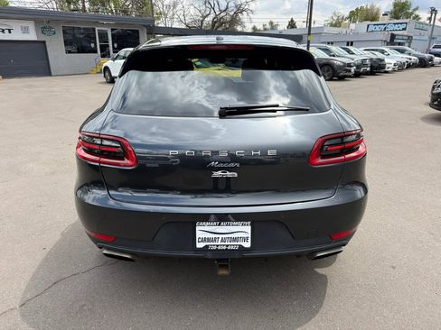 Used 2018 Porsche Macan Sport Edition AWD/4WD image 8