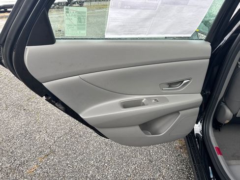 New 2026 Hyundai Elantra SEL Sport image 21