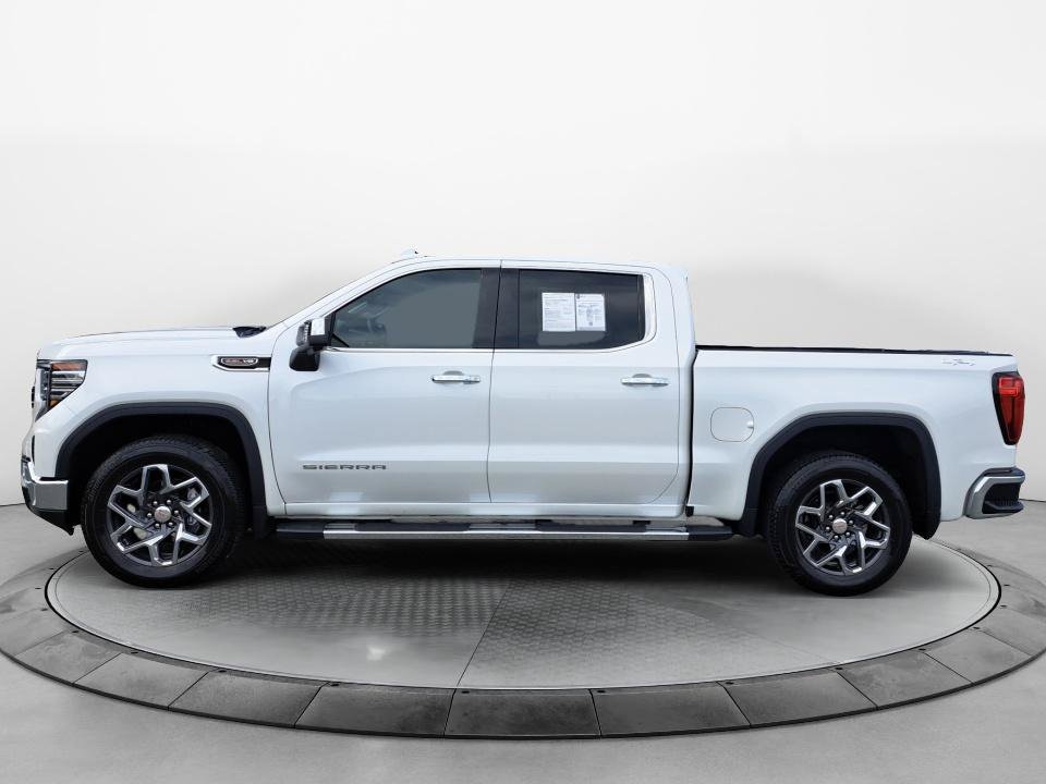 Used 2025 GMC Sierra 1500 SLT w/ SLT Premium Package AWD/4WD image 4
