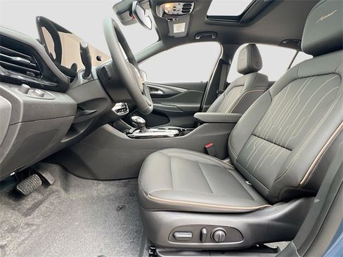 New 2026 Buick Envista Avenir image 15