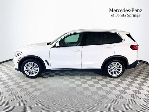 Used 2023 BMW X5 xDrive40i w/ Premium Package image 4