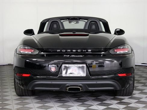 Used 2021 Porsche 718 Boxster image 6