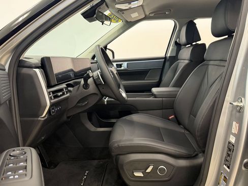 Used 2024 Hyundai Santa Fe SEL AWD/4WD image 10