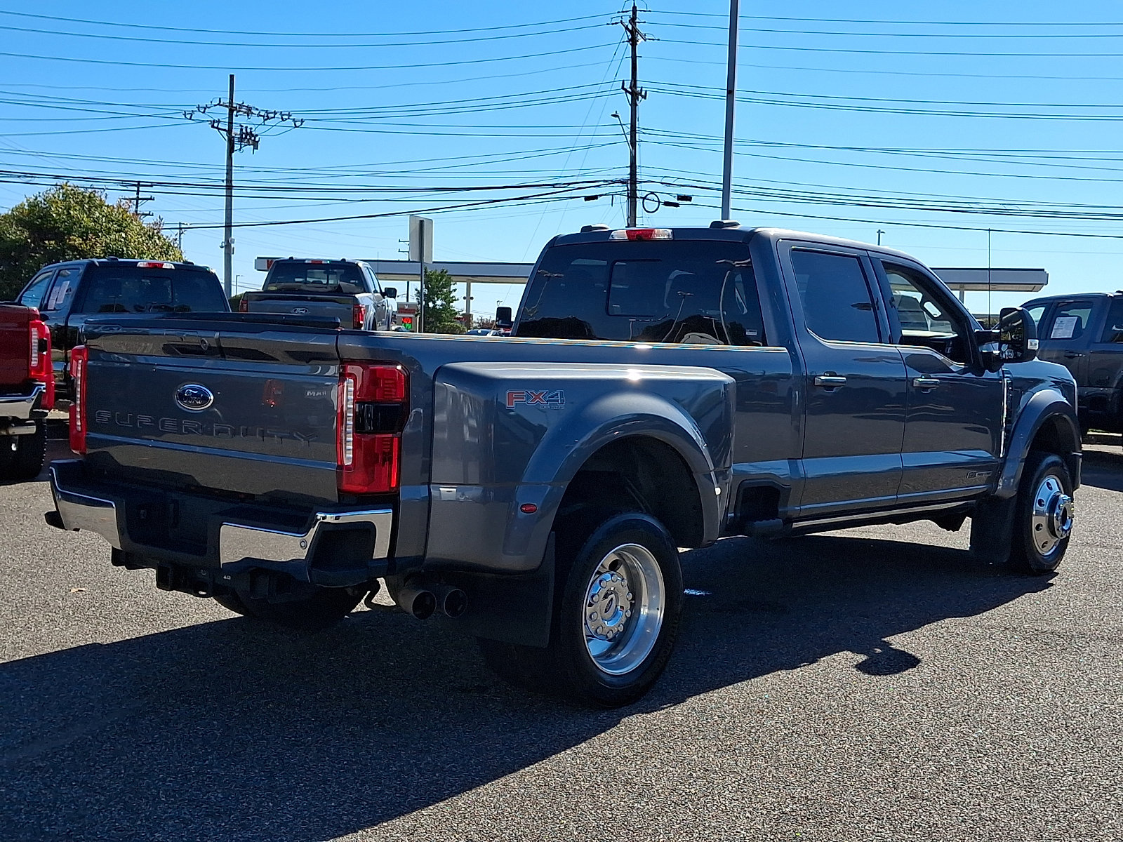Used 2025 Ford F450 Lariat w/ Lariat Ultimate Package AWD/4WD image 11