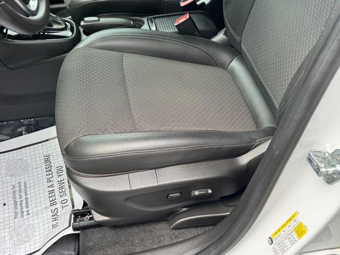 Used 2020 Buick Encore Preferred w/ Safety Package FWD image 25