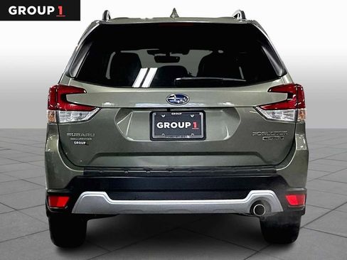 Used 2021 Subaru Forester Touring image 5