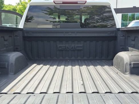 Used 2023 GMC Sierra 1500 SLT w/ SLT Premium Package AWD/4WD image 28
