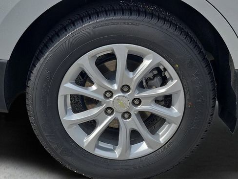 Used 2019 Chevrolet Equinox LS FWD image 8