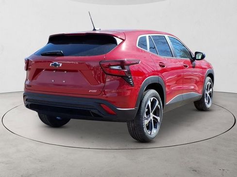 New 2026 Chevrolet Trax RS w/ Sunroof Package image 5