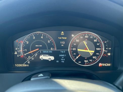 Used 2015 Cadillac Escalade Premium AWD/4WD image 20