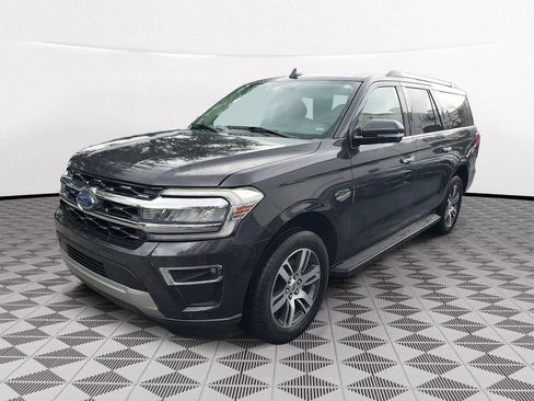 Used 2024 Ford Expedition Max Limited RWD image 3