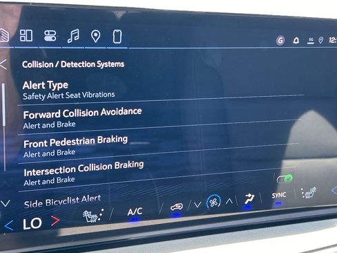 New 2026 Chevrolet Traverse LT w/ Sun and Wheel Package image 42