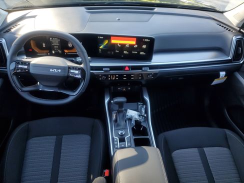 New 2026 Kia Sorento LX image 15