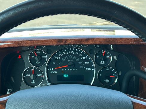 Used 2022 Chevrolet Express 2500 Extended w/ Enhanced Convenience Package RWD image 27