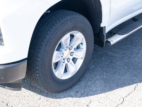 Used 2025 Chevrolet Silverado 1500 W/T w/ Trailering Package image 9