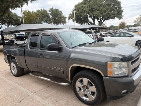 Used 2011 Chevrolet Silverado 1500 LT w/ All-Star Edition RWD image 4