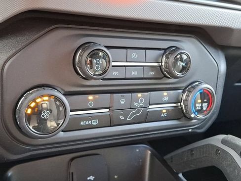 Used 2023 Ford Bronco Big Bend AWD/4WD image 18