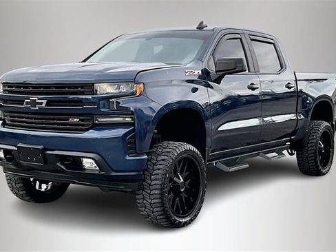 Used 2020 Chevrolet Silverado 1500 RST image 2