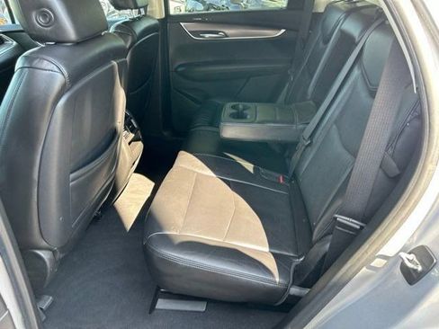 Used 2018 Cadillac XT5 Luxury w/ Driver Awareness Package FWD image 39