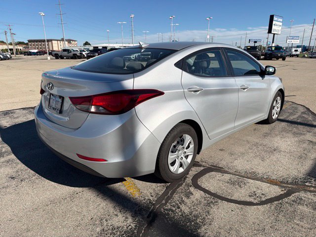 Used 2016 Hyundai Elantra SE FWD image 5
