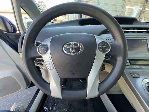Used 2015 Toyota Prius Two FWD image 11