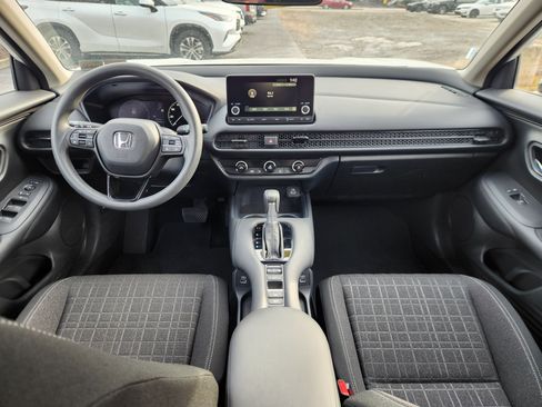 Used 2023 Honda HR-V LX image 8