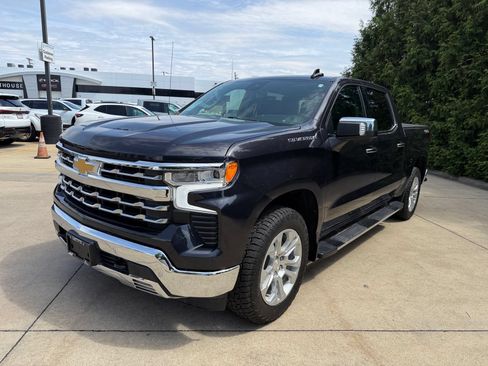 Used 2023 Chevrolet Silverado 1500 LTZ w/ LTZ Premium Package AWD/4WD image 7