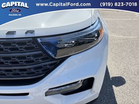 Used 2023 Ford Explorer XLT w/ Equipment Group 202A image 11