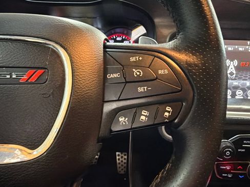 Used 2017 Dodge Charger R/T RWD image 18
